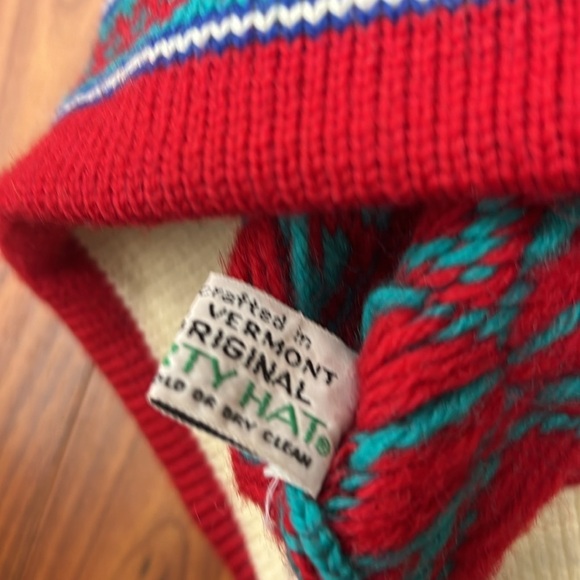 Stowe Vermont Moriarty Hand Knitted Ski Hat Wool Red **Flawed** - Picture 5 of 8